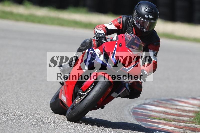 Archiv-2025/11 29.04.2025 PROMAX ADR/Gruppe gruen/ohne